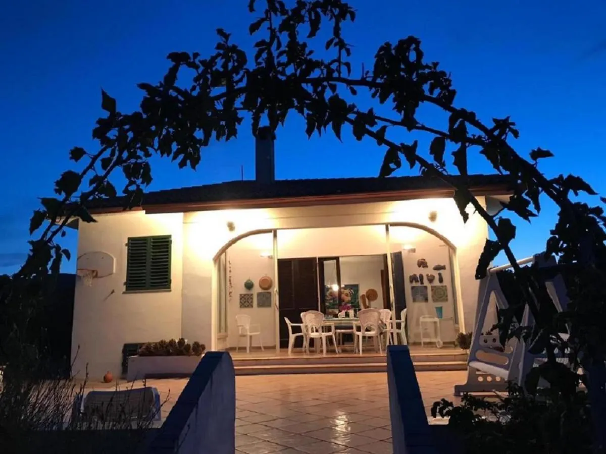 Carloforte Palme House בית נופש